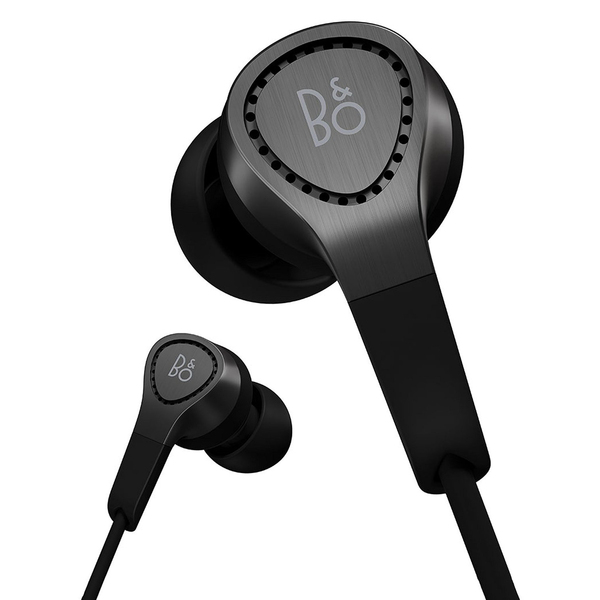Внутриканальные наушники Bang & Olufsen Внутриканальные наушники Bang & OlufsenВнутриканальные наушники<br>Внтриканальные наушники с гарнитурой в металлическом корпусе, дизайнер – Якоб Вагнер, диаметр драйвера 10,8 мм, импеданс 18 Ом, кабель длиной 1,2 м, вес 16 г.<br>