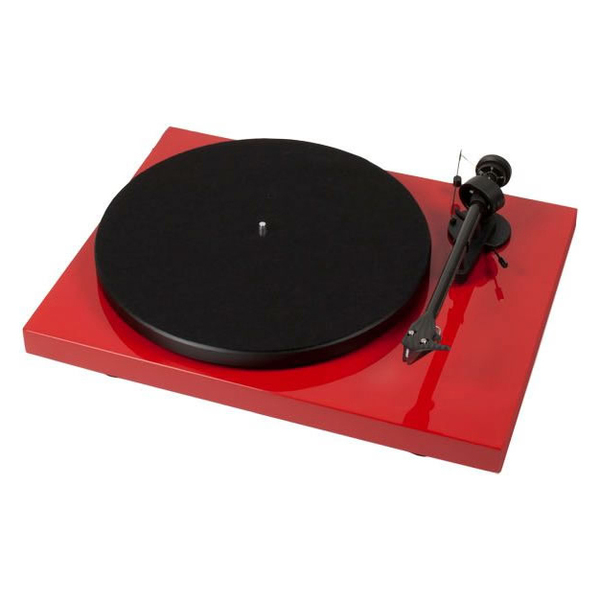 Виниловый проигрыватель Pro-Ject Виниловый проигрыватель Pro-JectВиниловый проигрыватель<br>Проигрыватель для аудиофилов с карбоновым тонармом по наиболее выгодной цене, оснащен пассиковым приводом и новым усовершенствованным блоком питания, картридж ММ, ручное переключение скорости 33/45, размеры 415 х 118 х 320 мм.<br>